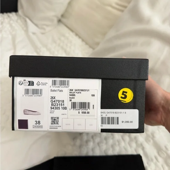 CHANEL HOLIDAY VELVET BALLET FLATS BLACK 38 BNIB - Picture 9 of 10